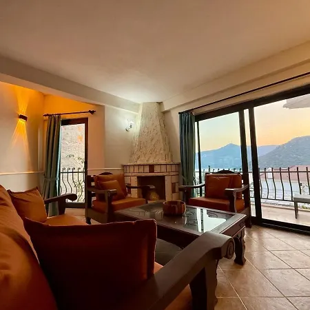 Kalkan Seaside Sharing Pool For 4 People